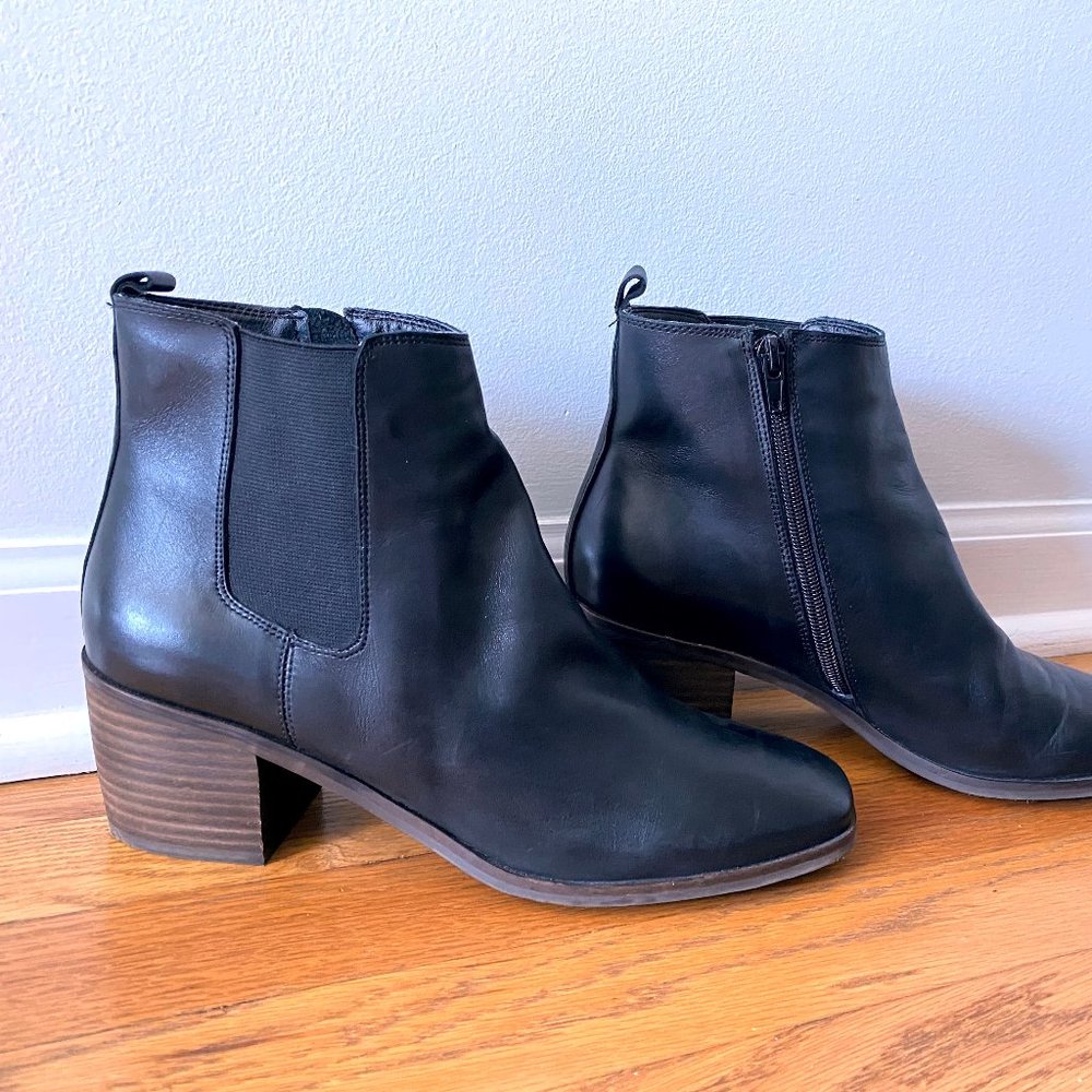 Lucky Brand Maiken Bootie, Black Leather, Size 10